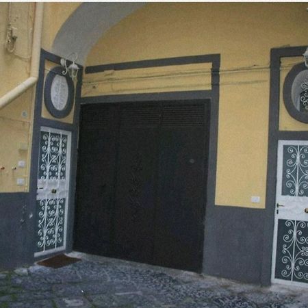 Piccola Maison Nel Centro Di Napoli Luaran gambar