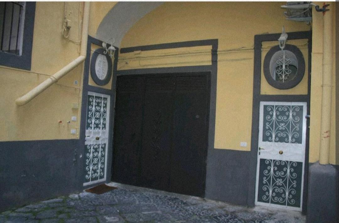 Piccola Maison Nel Centro Di Napoli Luaran gambar
