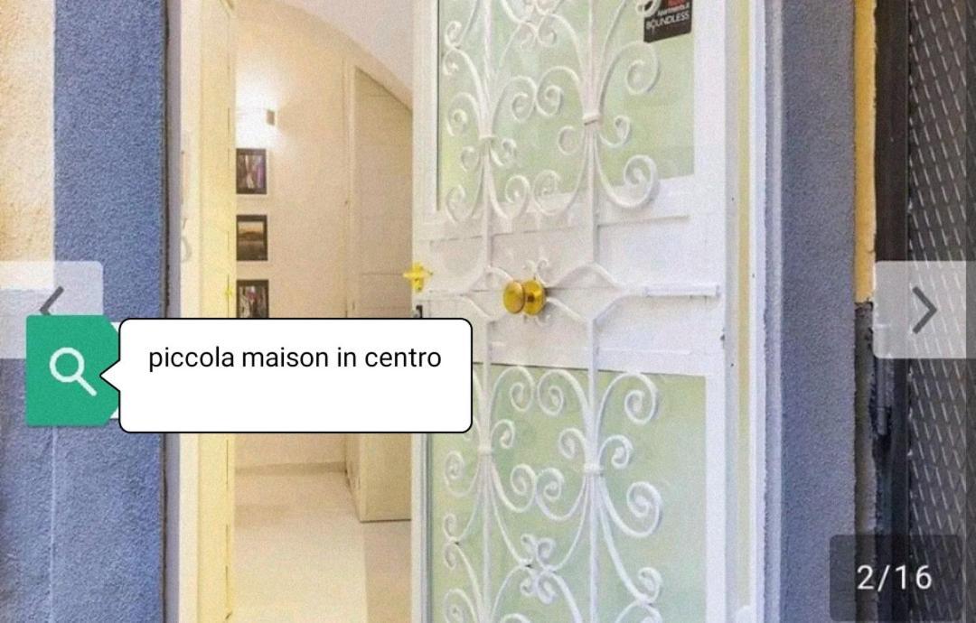 Piccola Maison Nel Centro Di Napoli Luaran gambar