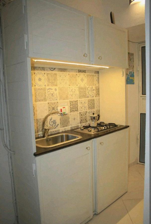 Piccola Maison Nel Centro Di Napoli Luaran gambar