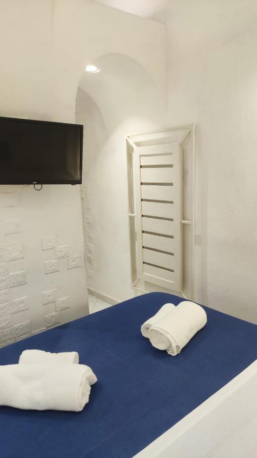 Piccola Maison Nel Centro Di Napoli Luaran gambar