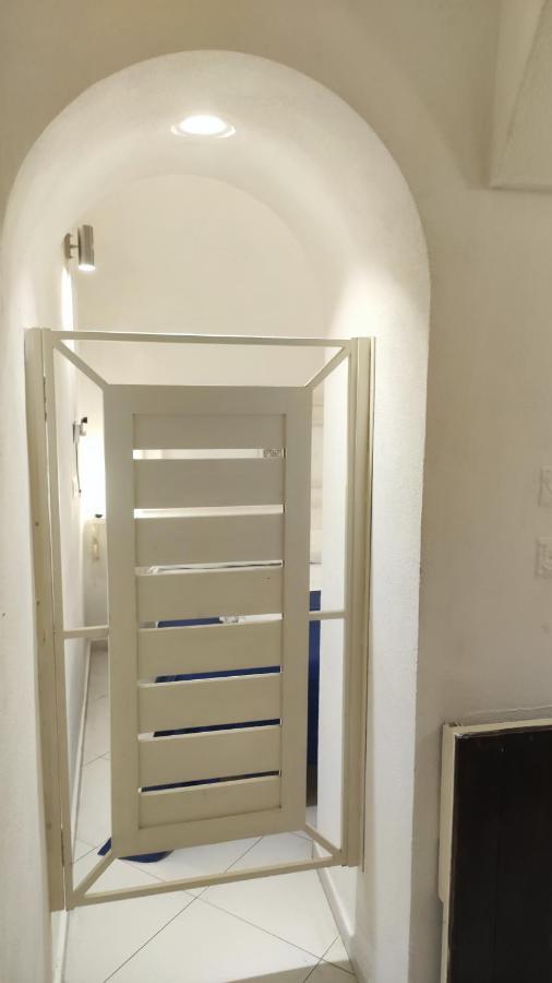 Piccola Maison Nel Centro Di Napoli Luaran gambar